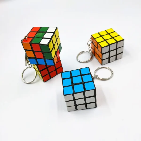 Porte_cle_Rubiks_Cube-Hbe7e0f131b6949d290c3f52bfbdffa109.jpg_960x960